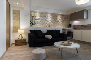 Отель Cosy Home  Антиб